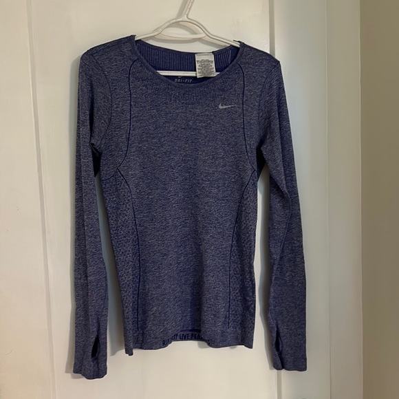 Nike Dri-Fit - Picture 1 of 4